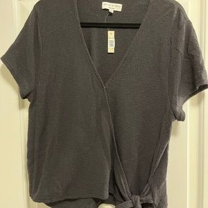 “Texture and thread” Madewell black top-XL